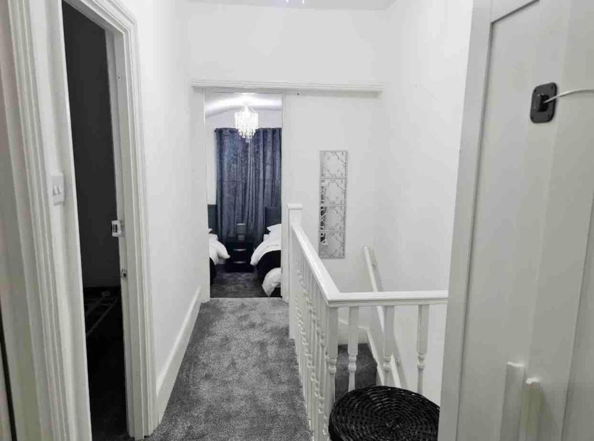 הוילה Norwood L A Place Croydon, London מראה חיצוני תמונה